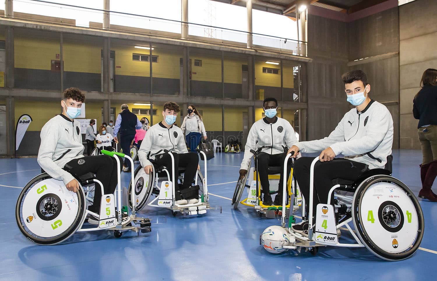 La Academia y el Valencia CF se unen al impulso del fútbol en silla de ruedas